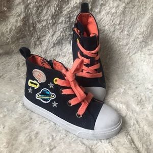 EUC - Cat & Jack Toddle Sneakers - Size 8